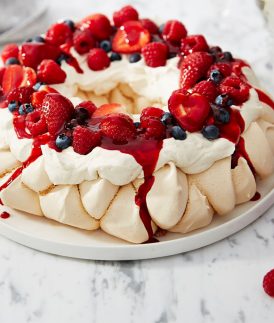 Christmas Pavlova Wreath
