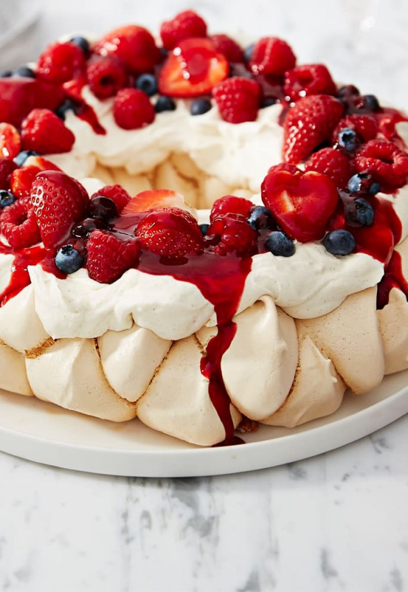 Christmas Pavlova Wreath