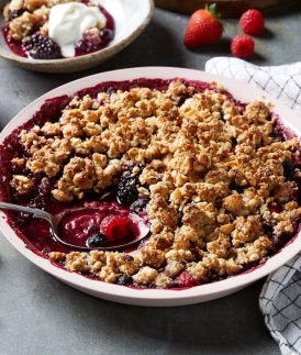 Berry Breakfast Crumble