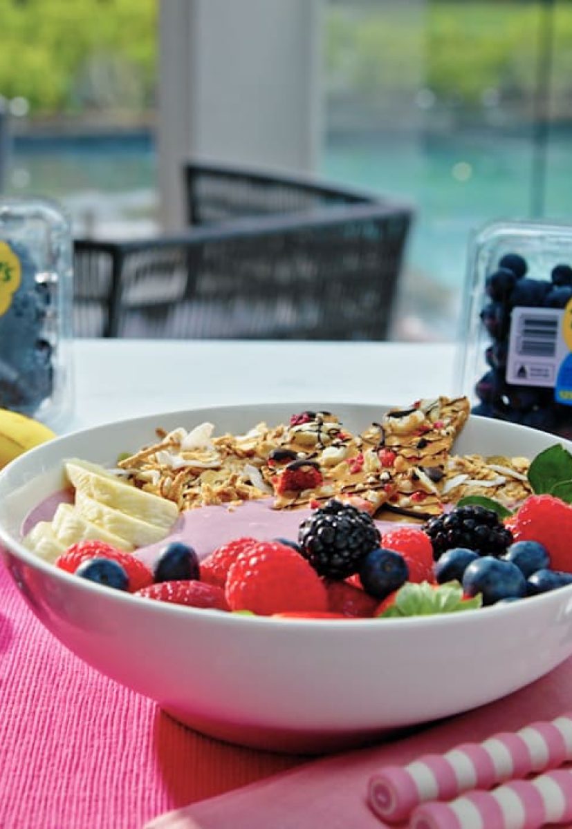 Mixed Berry Smoothie Bowl & Peanut Butter Bark