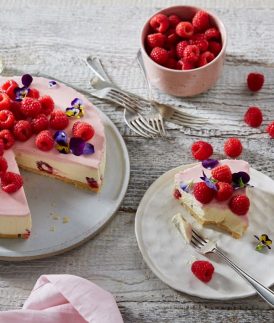 No Bake Raspberry & White Chocolate Cheesecake